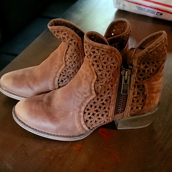 Circle G Shoes - womens booties